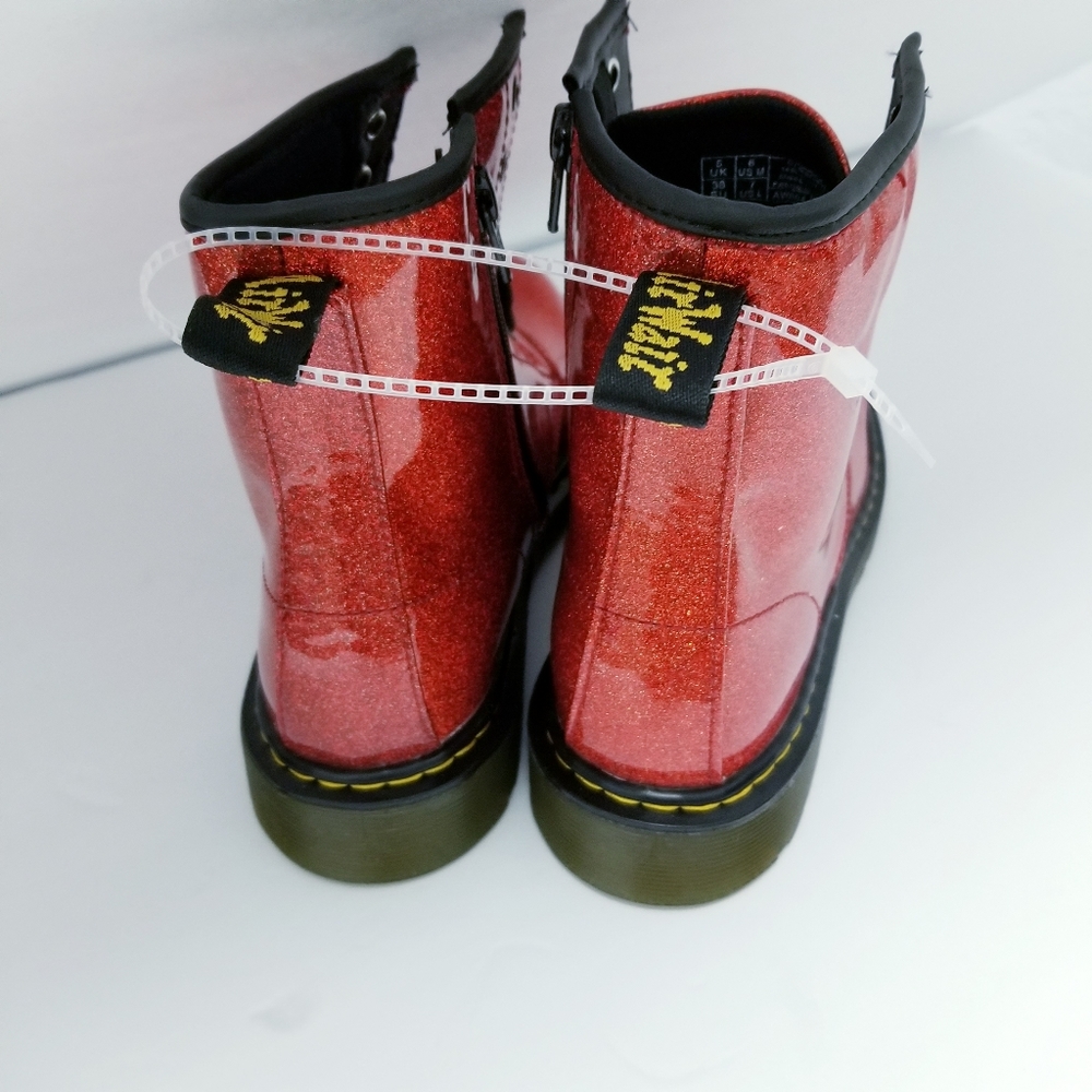 Dr. Marten Glitter Boots Holiday Red - Picture 4 of 8